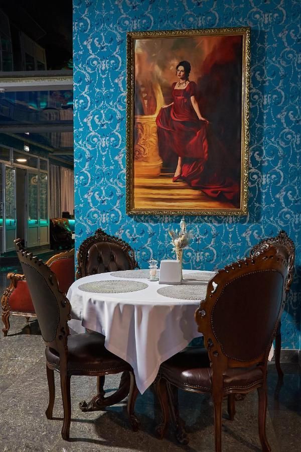 Hotel Royal Πολτάβα Εξωτερικό φωτογραφία